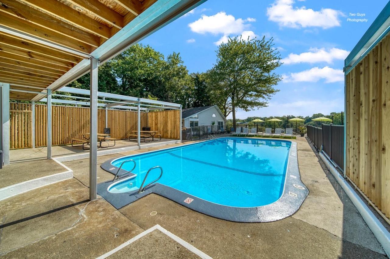 Holiday Hill Resort Saugatuck Ngoại thất bức ảnh