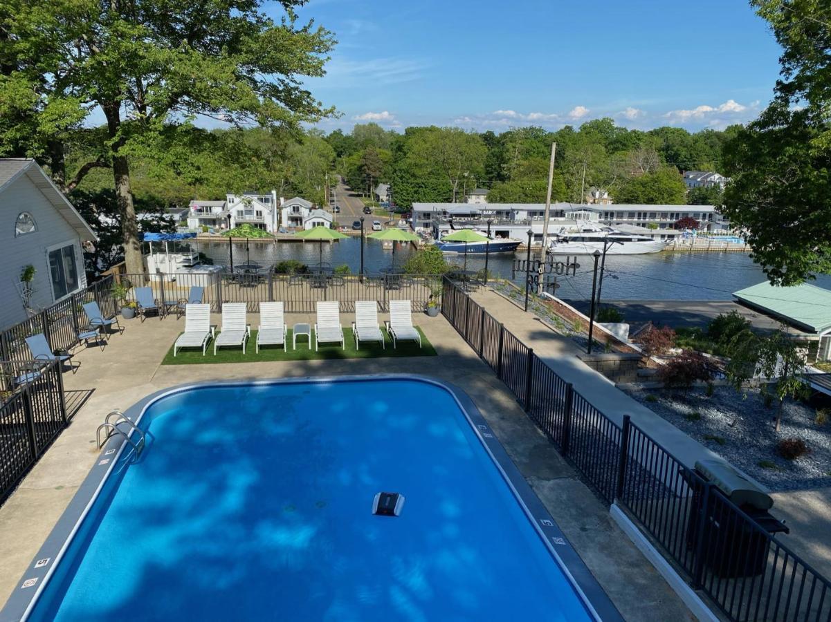 Holiday Hill Resort Saugatuck Ngoại thất bức ảnh