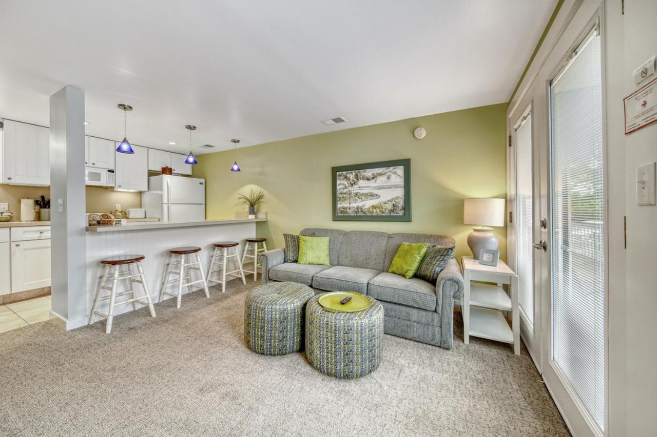 Holiday Hill Resort Saugatuck Ngoại thất bức ảnh