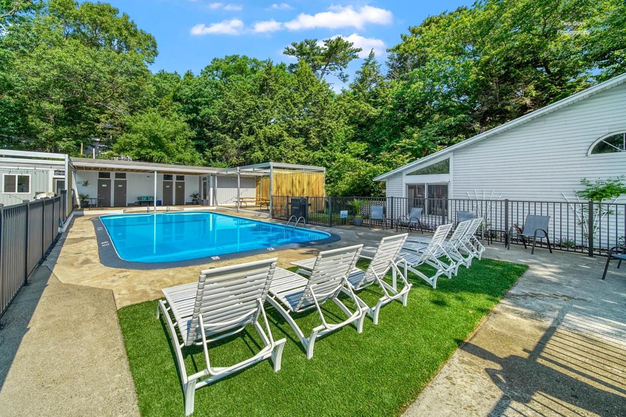 Holiday Hill Resort Saugatuck Ngoại thất bức ảnh