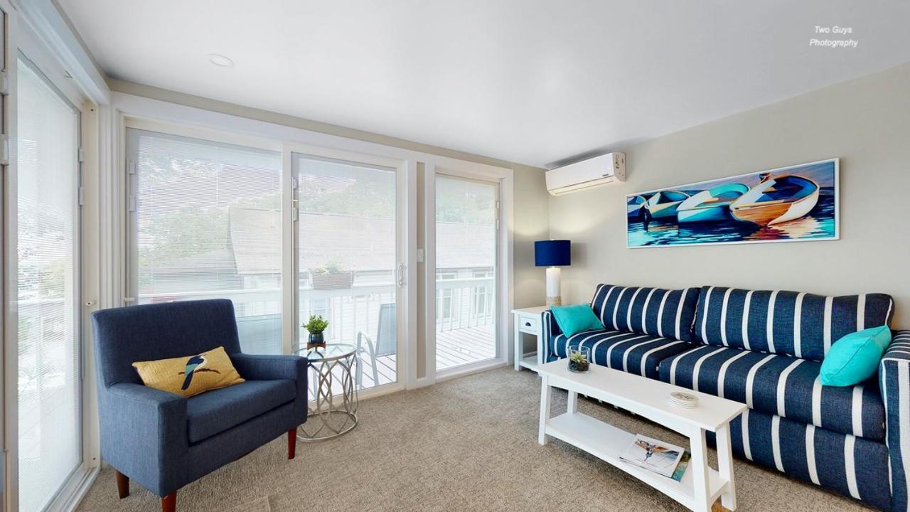 Holiday Hill Resort Saugatuck Ngoại thất bức ảnh